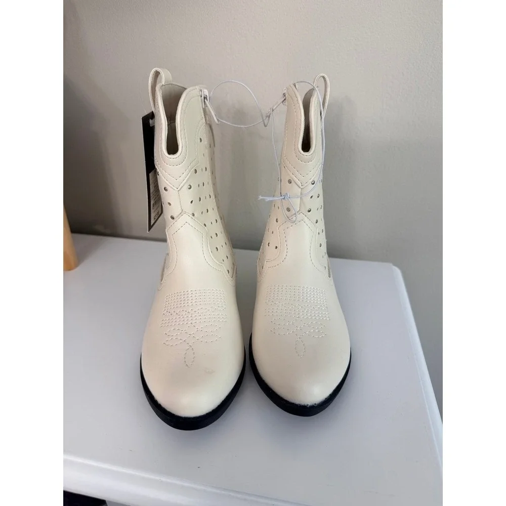 Art Class Jovi‎ Cowboy Boots Kids 13 White Studded Western NWT